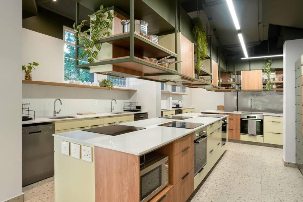 Central Modern City Escape Apartment! Κέιπ Τάουν Εξωτερικό φωτογραφία